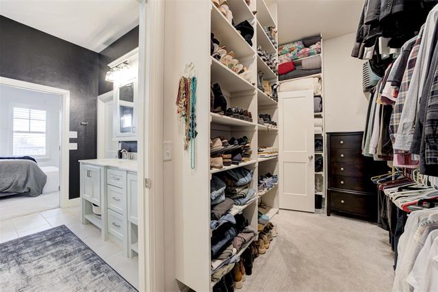 1748 Plaza District Drive, Edmond, OK 73034