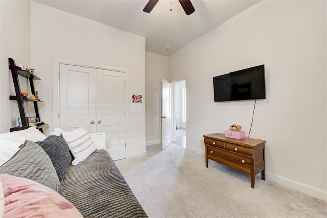 1748 Plaza District Drive, Edmond, OK 73034