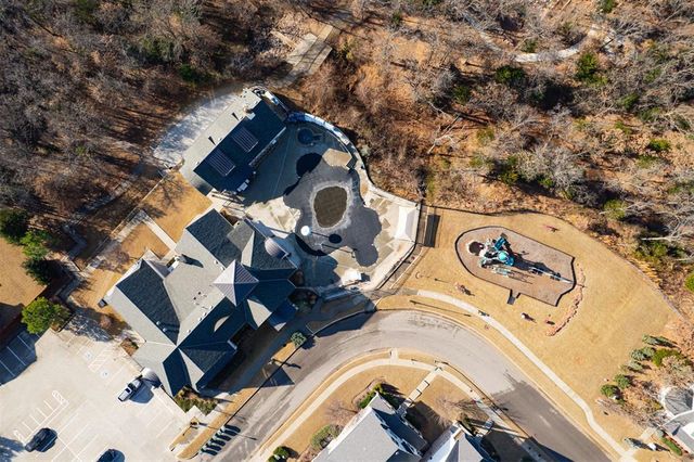 1748 Plaza District Drive, Edmond, OK 73034