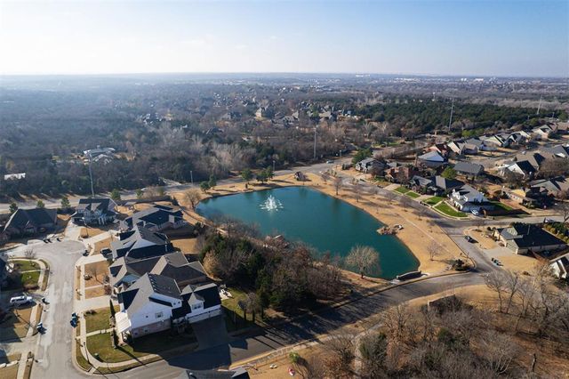 1748 Plaza District Drive, Edmond, OK 73034