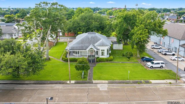 206 E 2nd St, Thibodaux, LA 70301