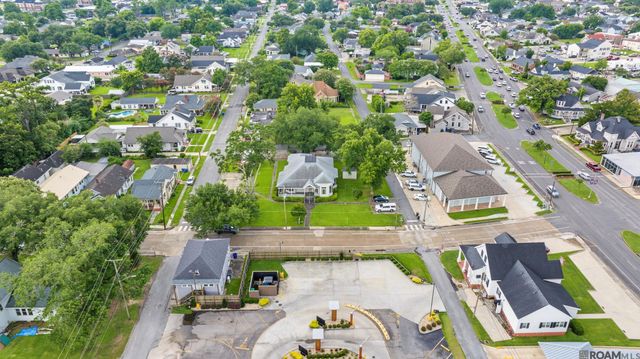 206 E 2nd St, Thibodaux, LA 70301