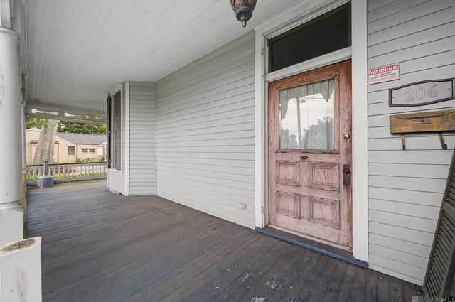 206 E 2nd St, Thibodaux, LA 70301