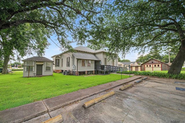 206 E 2nd St, Thibodaux, LA 70301