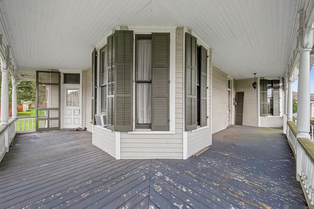 206 E 2nd St, Thibodaux, LA 70301