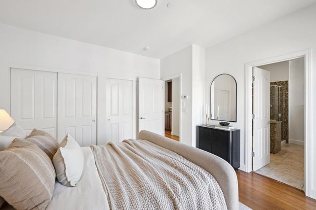 62 Cuesta Drive, Los Altos, CA 94022