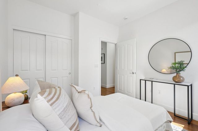 62 Cuesta Drive, Los Altos, CA 94022