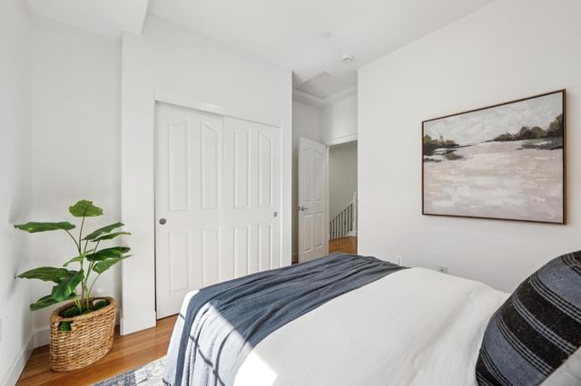 62 Cuesta Drive, Los Altos, CA 94022