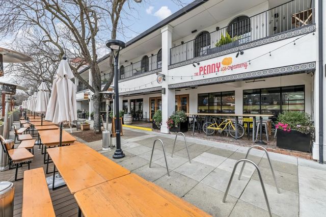 62 Cuesta Drive, Los Altos, CA 94022