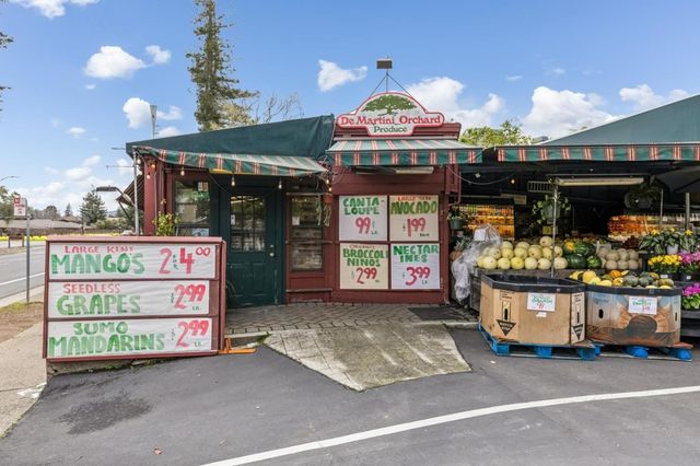 62 Cuesta Drive, Los Altos, CA 94022