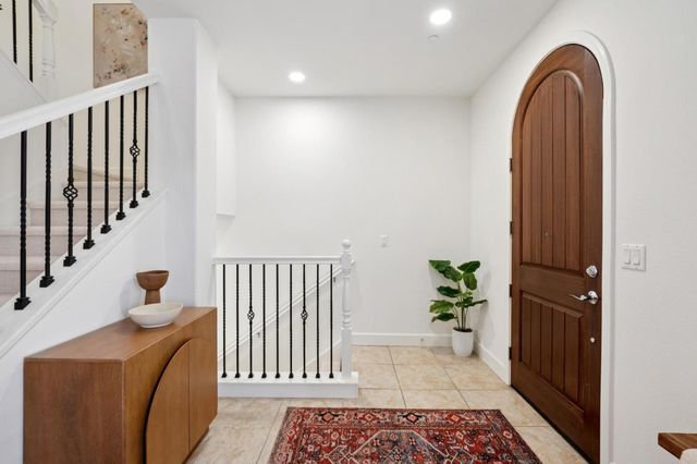 62 Cuesta Drive, Los Altos, CA 94022