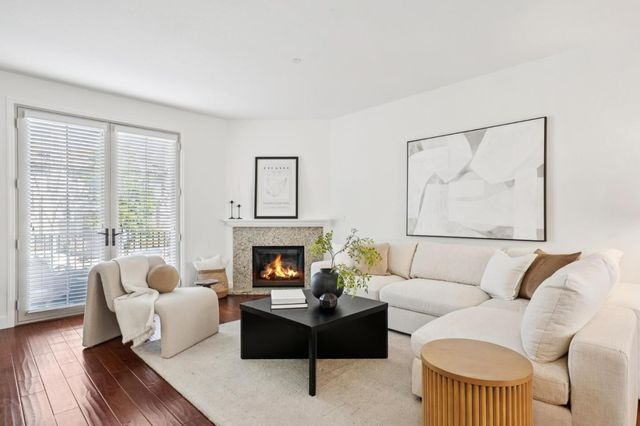 62 Cuesta Drive, Los Altos, CA 94022