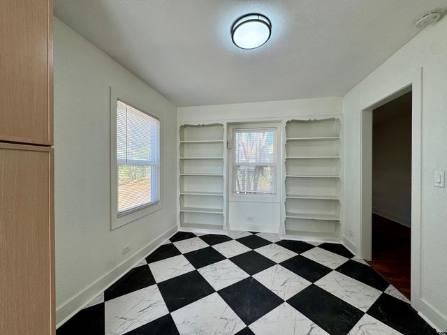 802&804 E Goliad Avenue, Crockett, TX 75835