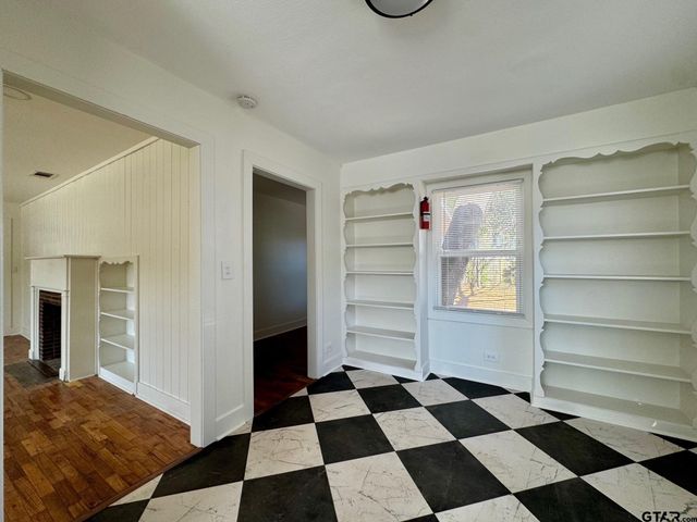 802&804 E Goliad Avenue, Crockett, TX 75835