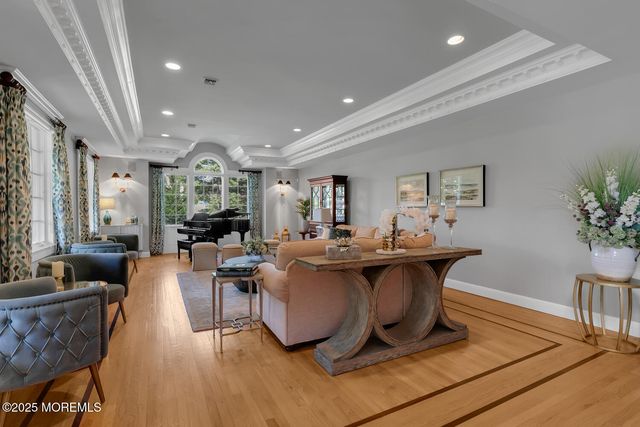 8 Country Club Lane, Colts Neck, NJ 07722