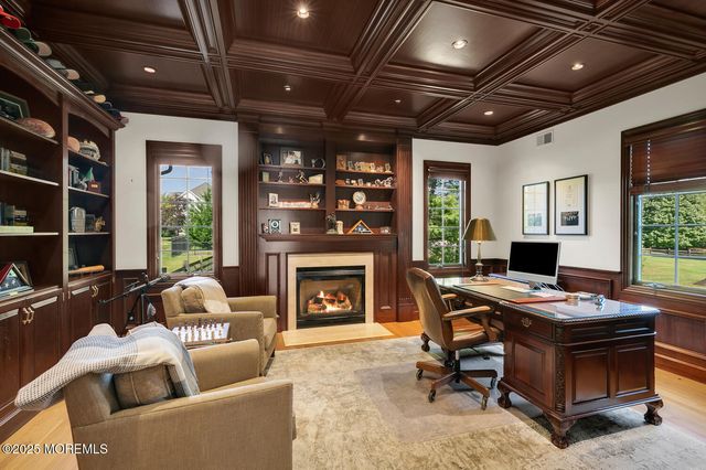 8 Country Club Lane, Colts Neck, NJ 07722
