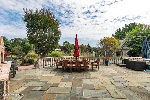 8 Country Club Lane, Colts Neck, NJ 07722
