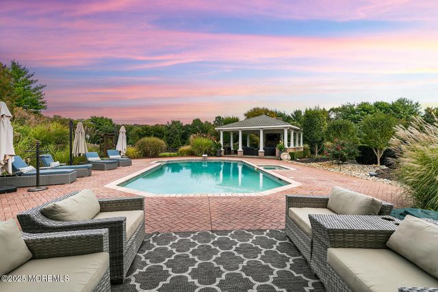 8 Country Club Lane, Colts Neck, NJ 07722