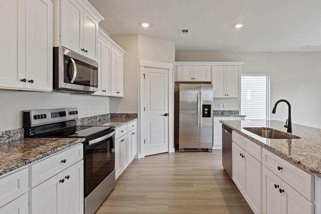 1229 Crested Iris Street, Moore, SC 29369