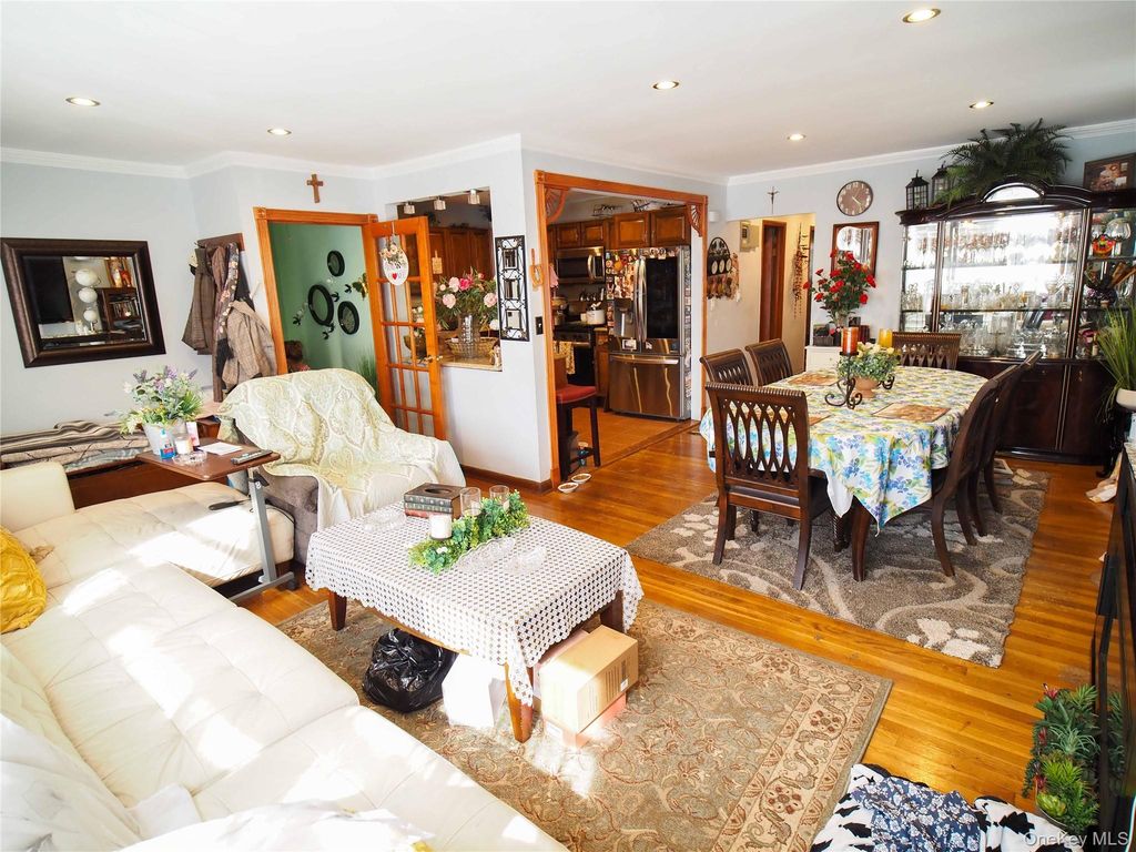 10343 Woodhaven Boulevard, Ozone Park, NY 11417 — photo 4