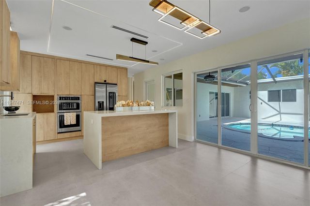 4731 Pierce St, Hollywood, FL 33021