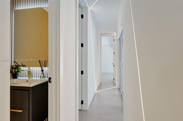 4731 Pierce St, Hollywood, FL 33021