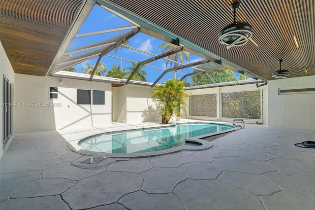 4731 Pierce St, Hollywood, FL 33021