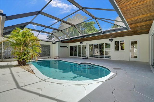 4731 Pierce St, Hollywood, FL 33021