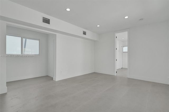 4731 Pierce St, Hollywood, FL 33021