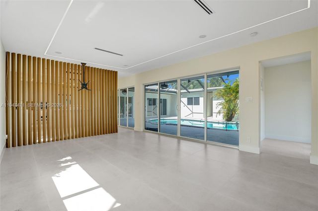 4731 Pierce St, Hollywood, FL 33021