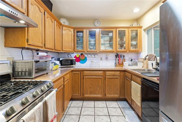 1284 E Florida, Anaheim, CA 92805