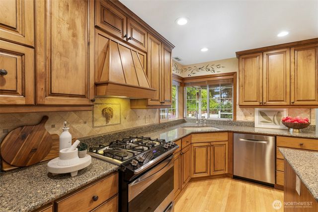 15801 NE 25th Street, Vancouver, WA 98684