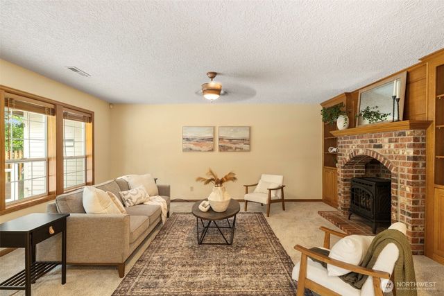 15801 NE 25th Street, Vancouver, WA 98684