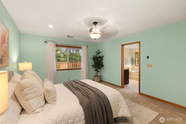 15801 NE 25th Street, Vancouver, WA 98684