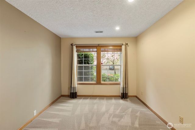 15801 NE 25th Street, Vancouver, WA 98684