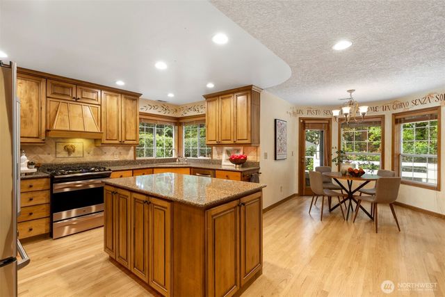 15801 NE 25th Street, Vancouver, WA 98684