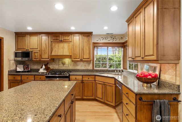 15801 NE 25th Street, Vancouver, WA 98684