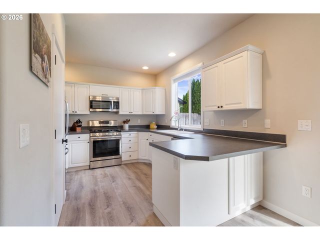 8913 Ne 164TH Ave, Vancouver, WA 98682