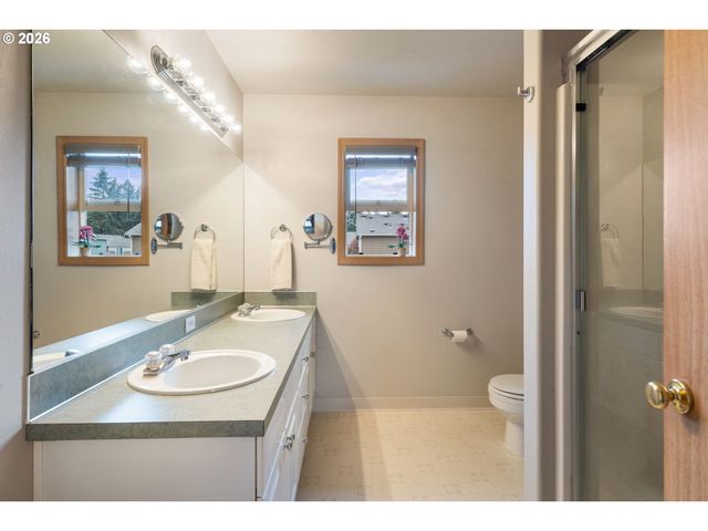 8913 Ne 164TH Ave, Vancouver, WA 98682