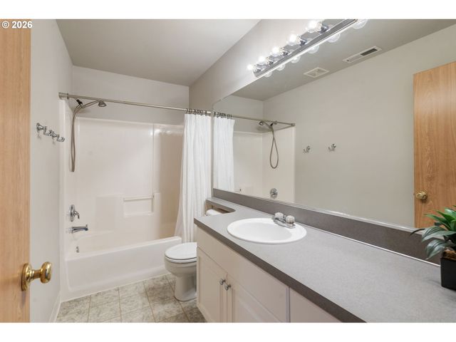 8913 Ne 164TH Ave, Vancouver, WA 98682