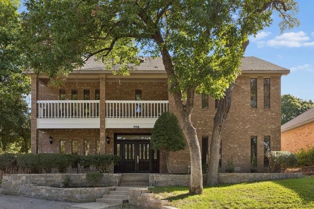 706 Royal Birkdale Drive, Garland, TX 75044