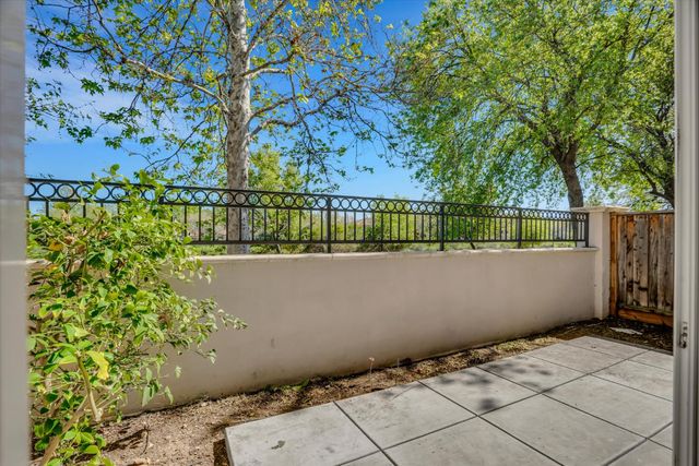 62 S Rio Rapido Dr, Tracy, CA 95391