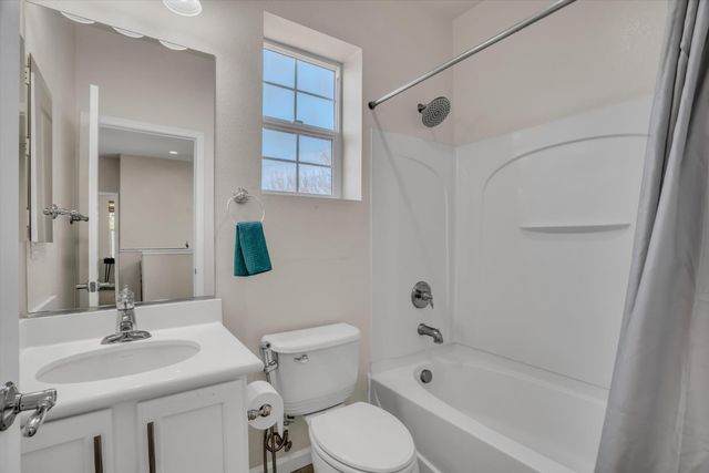 62 S Rio Rapido Dr, Tracy, CA 95391