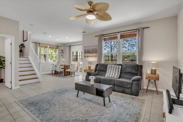 62 S Rio Rapido Dr, Tracy, CA 95391