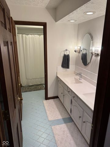 9103 Sargent Road, Indianapolis, IN 46256