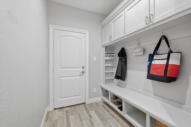 290 Road 6615, Dayton, TX 77535