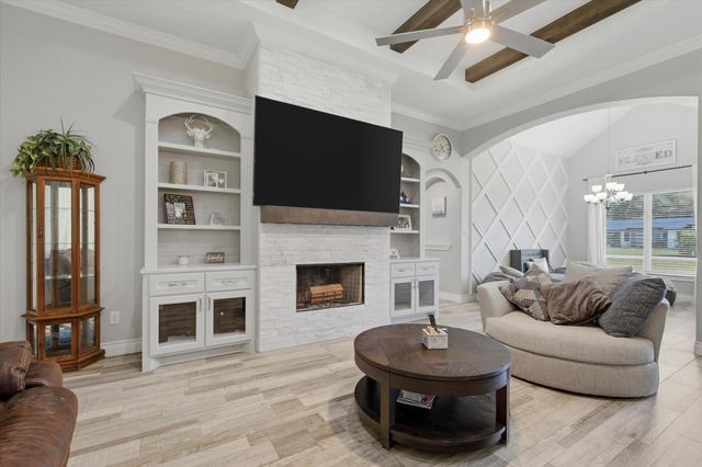 290 Road 6615, Dayton, TX 77535