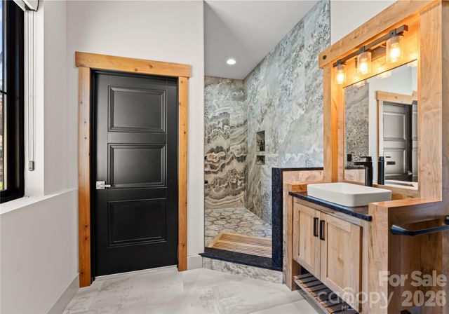 222 Greenbay Road, Mooresville, NC 28117