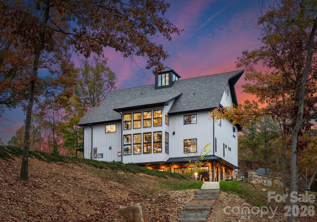 222 Greenbay Road, Mooresville, NC 28117