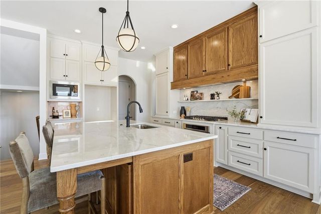 12403 W 182nd Court, Overland Park, KS 66013